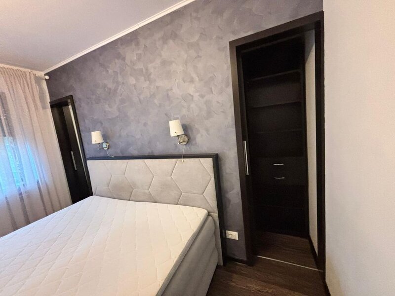 Dobroesti apropiere lac